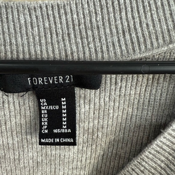 Forever 21 grey Textured Crop Swea Cardigan - Picture 4 of 5